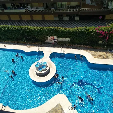 Ronda 4 Boliches Primera Linea De Playa Фуэнхирола