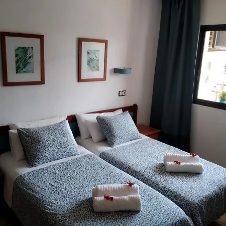 Ronda 4 Boliches Primera Línea De Playa * Fuengirola