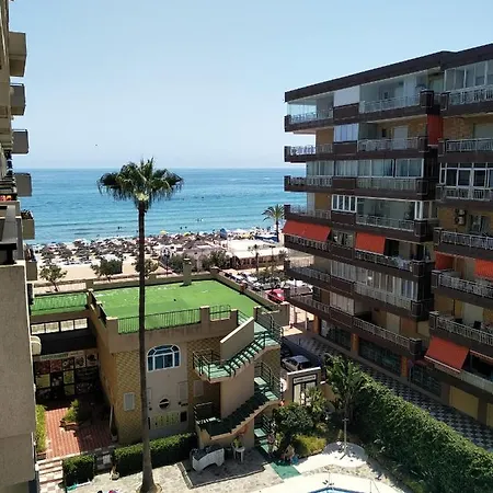 شقة Ronda 4 Boliches Primera Linea De Playa فوينخيرولا