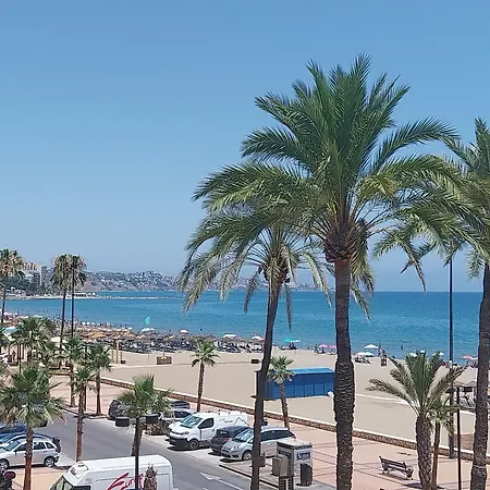 Ronda 4 Boliches Primera Linea De Playa Apartmán *