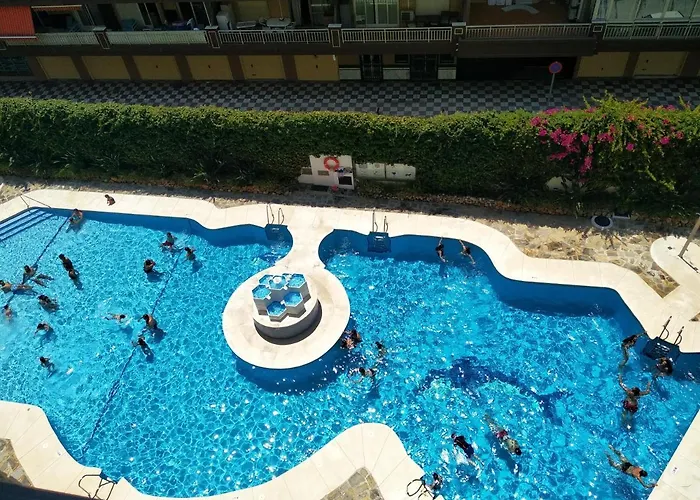 Ronda 4 Boliches Primera Linea De Playa Фуэнхирола